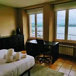Apartamento Homes Figueras At Castropol