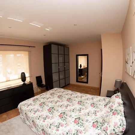 Homes Figueras At Castropol