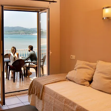 Homes Figueras At Apartament Castropol