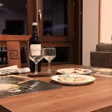 Apartament Homes Figueras At Castropol