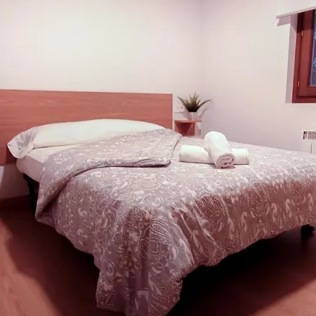 Homes Figueras At Apartament *