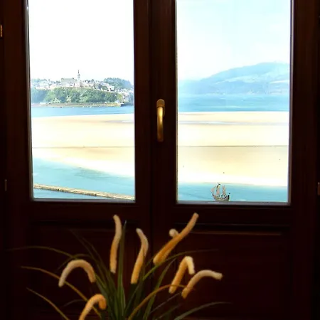 Apartament Homes Figueras At Castropol