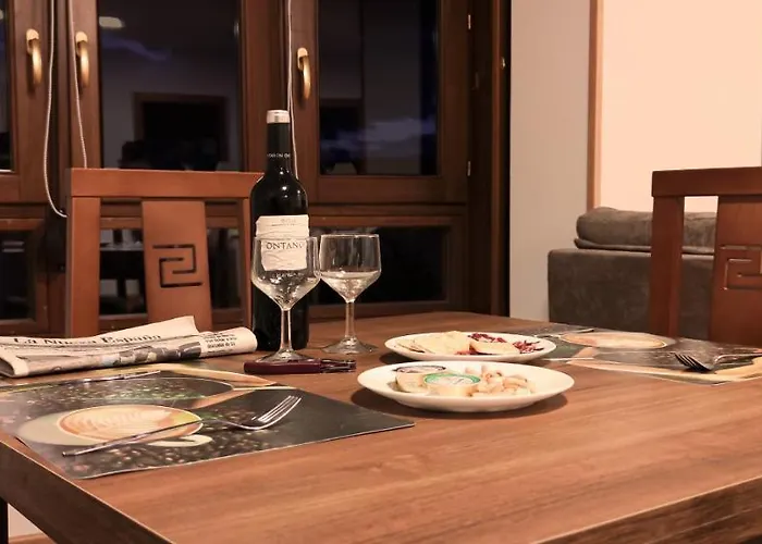 Apartamento Homes Figueras At Castropol